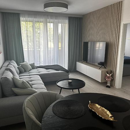 Urban Haven Apartment Liptovský Mikuláš Exteriör bild